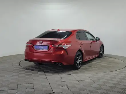 Toyota Camry 2019 года за 10 400 000 тг. в Алматы – фото 5