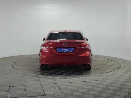 Toyota Camry 2019 года за 10 400 000 тг. в Алматы – фото 6