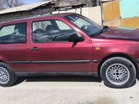 Volkswagen Golf 1995 годаүшін1 300 000 тг. в Алматы