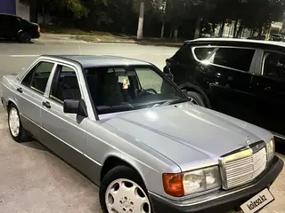 Mercedes-Benz 190