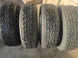 Шины зима шипованные. за 170 000 тг. в Уральск – фото 2