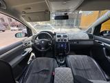 Volkswagen Touran 2010 года за 4 800 000 тг. в Алматы – фото 4