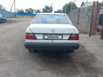 Mercedes-Benz E 200 1989 года за 1 000 000 тг. в Шу – фото 4