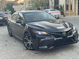 Toyota Camry 2017 годаүшін6 900 000 тг. в Атырау – фото 2