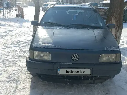 Volkswagen Passat 1993 года за 800 000 тг. в Семей