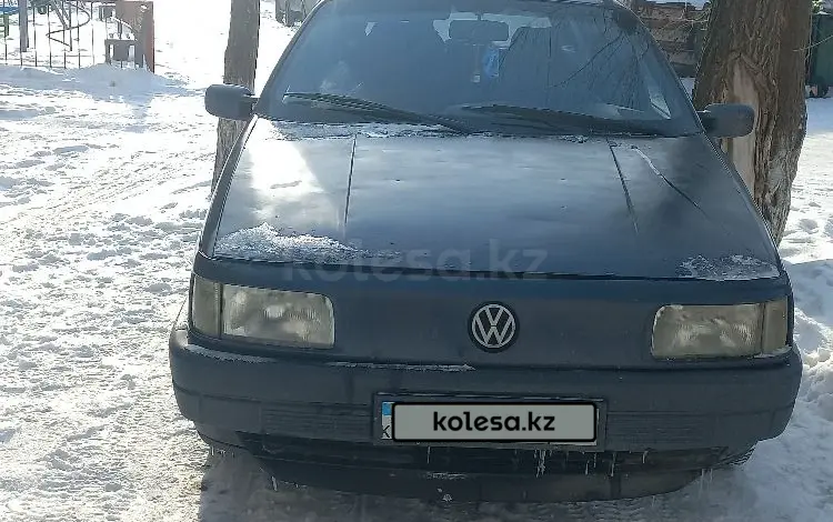 Volkswagen Passat 1993 года за 800 000 тг. в Семей