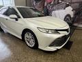 Toyota Camry 2018 года за 13 200 000 тг. в Актобе