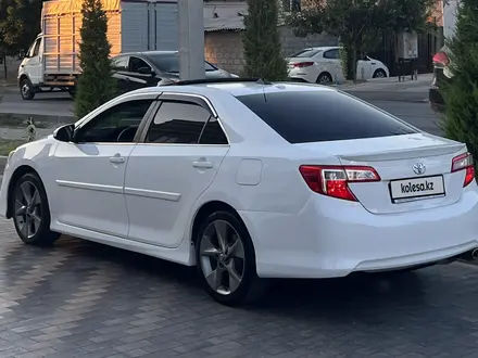 Toyota Camry 2014 года за 8 800 000 тг. в Шымкент – фото 4