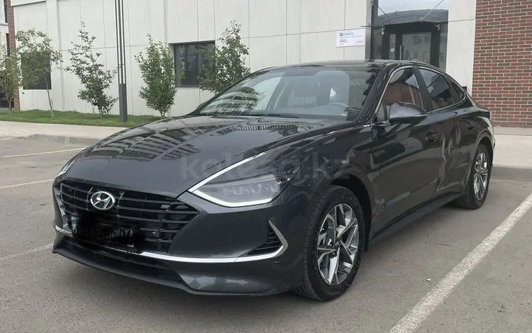 Hyundai Sonata 2022 года за 10 600 000 тг. в Астана