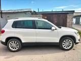 Volkswagen Tiguan 2012 года за 6 800 000 тг. в Костанай – фото 2