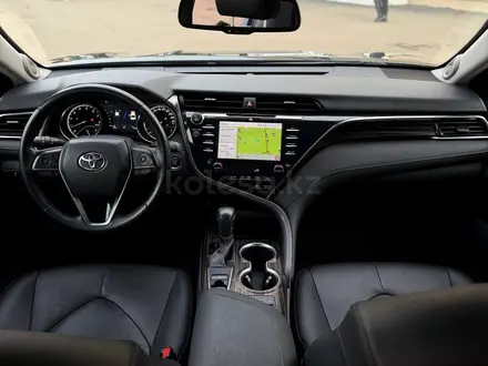 Toyota Camry 2018 года за 13 490 000 тг. в Кокшетау – фото 7