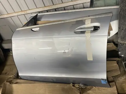 Передние двери на Мерседес CLS C 218 за 1 000 тг. в Алматы