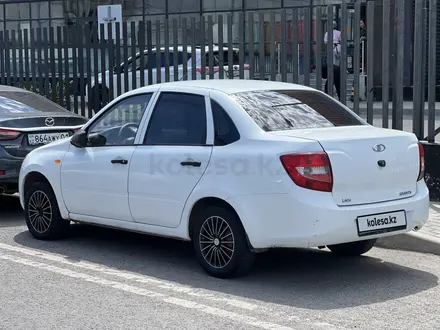 ВАЗ (Lada) Granta 2190 2013 года за 2 100 000 тг. в Астана – фото 2