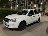 ВАЗ (Lada) Granta 2190 2013 годаүшін2 100 000 тг. в Астана – фото 2