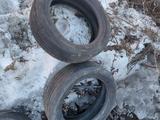 2 покрышки R16 за 10 000 тг. в Усть-Каменогорск