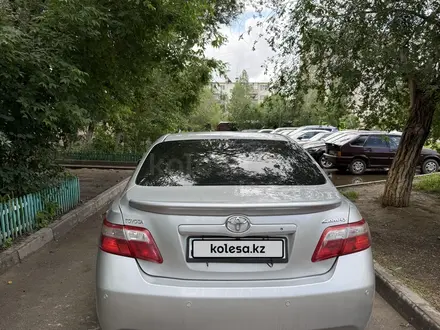 Toyota Camry 2007 года за 5 650 000 тг. в Актобе – фото 3