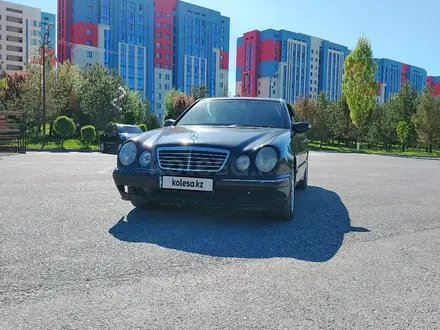 Mercedes-Benz E 320 2001 года за 2 600 000 тг. в Шымкент – фото 9