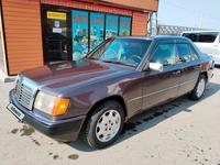 Mercedes-Benz E 230 1992 года за 2 000 000 тг. в Тараз