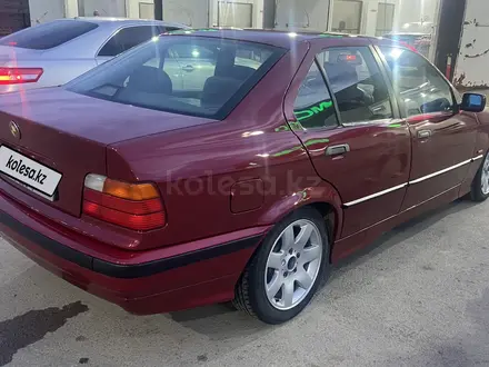 BMW 318 1997 года за 1 500 000 тг. в Актобе – фото 4