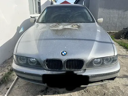 BMW 520 1998 года за 1 500 000 тг. в Актобе