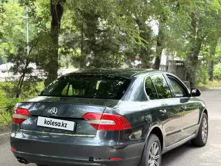 Skoda Superb 2014 года за 7 500 000 тг. в Алматы – фото 15