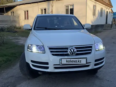 Volkswagen Touareg 2006 года за 4 800 000 тг. в Алматы – фото 17