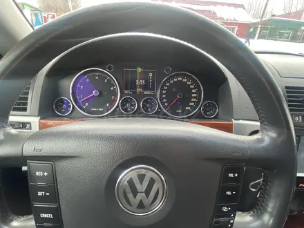 Volkswagen Touareg 2006 года за 5 800 000 тг. в Талдыкорган – фото 10