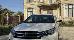 Toyota Highlander 2017 года за 20 500 000 тг. в Алматы – фото 2