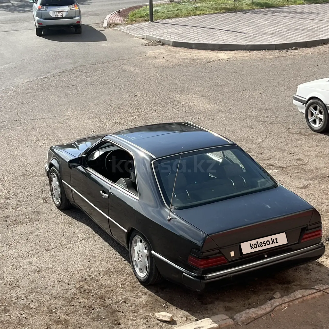 Mercedes-Benz E-Class, 1992