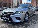 Toyota Camry 2019 годаүшін7 500 000 тг. в Астана – фото 2