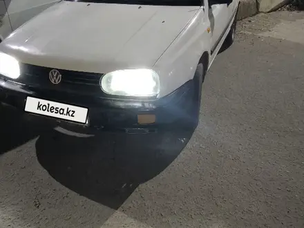 Volkswagen Golf 1993 года за 700 000 тг. в Жезказган