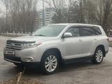 Toyota Highlander 2012 годаүшін11 000 000 тг. в Семей