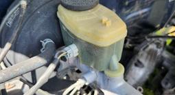 Тормозной вакуум с главным цилиндром в сборе для Toyota Hilux Surf 130үшін50 000 тг. в Алматы – фото 2
