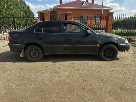 Toyota Avensis 2002 года за 3 500 000 тг. в Актобе – фото 3