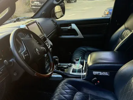 Toyota Land Cruiser 2017 года за 34 200 000 тг. в Астана – фото 4