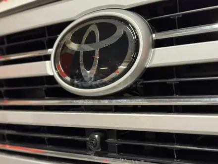 Toyota Land Cruiser Premium+ 2025 года за 79 990 000 тг. в Алматы – фото 28