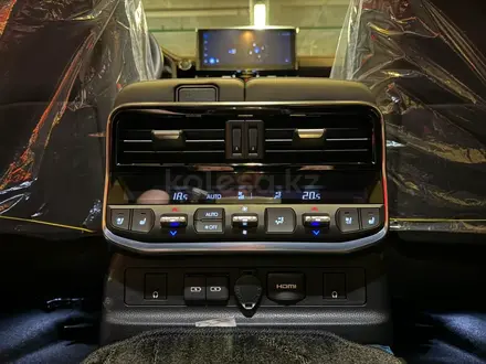Toyota Land Cruiser Premium+ 2025 года за 79 990 000 тг. в Алматы – фото 43