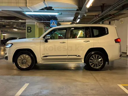 Toyota Land Cruiser Premium+ 2025 года за 79 990 000 тг. в Алматы – фото 24