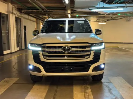 Toyota Land Cruiser Premium+ 2025 года за 79 990 000 тг. в Алматы – фото 15