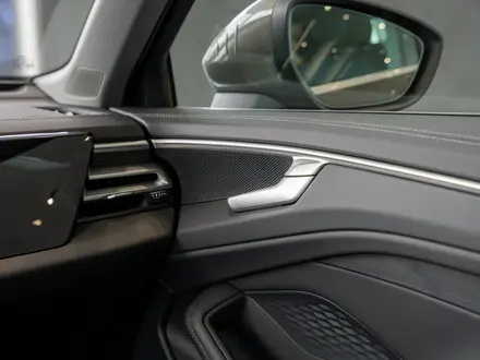 Audi A6 2.0 TFSI Quattro 2026 года за 39 780 000 тг. в Усть-Каменогорск – фото 45