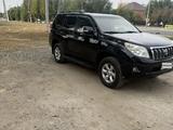 Toyota Land Cruiser Prado 2011 года за 12 500 000 тг. в Актобе – фото 2