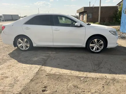 Toyota Camry 2013 года за 8 500 000 тг. в Семей
