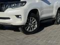 Toyota Land Cruiser Prado 2021 года за 23 500 000 тг. в Актобе – фото 4