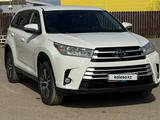 Toyota Highlander 2019 года за 16 000 000 тг. в Уральск