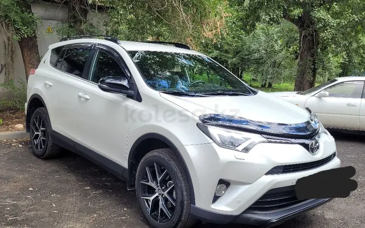Toyota RAV4 2019 года за 14 000 000 тг. в Усть-Каменогорск