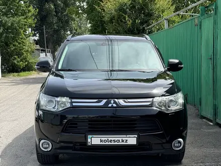 Mitsubishi Outlander 2012 года за 6 800 000 тг. в Алматы – фото 3
