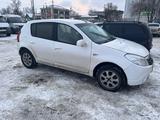 Renault Sandero 2012 года за 3 000 000 тг. в Актобе – фото 2