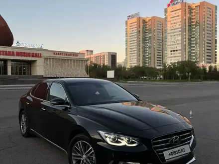 Hyundai Grandeur 2017 года за 10 000 000 тг. в Астана – фото 2