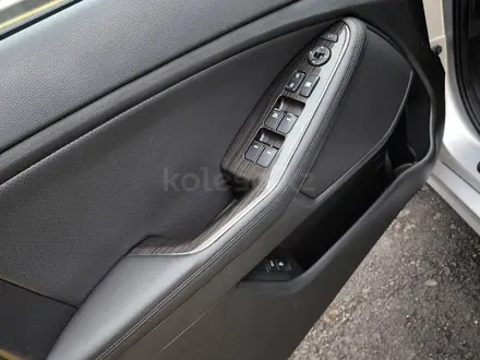 Kia K5 2014 года за 7 200 000 тг. в Алматы – фото 17