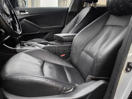 Kia K5 2014 года за 7 200 000 тг. в Алматы – фото 20